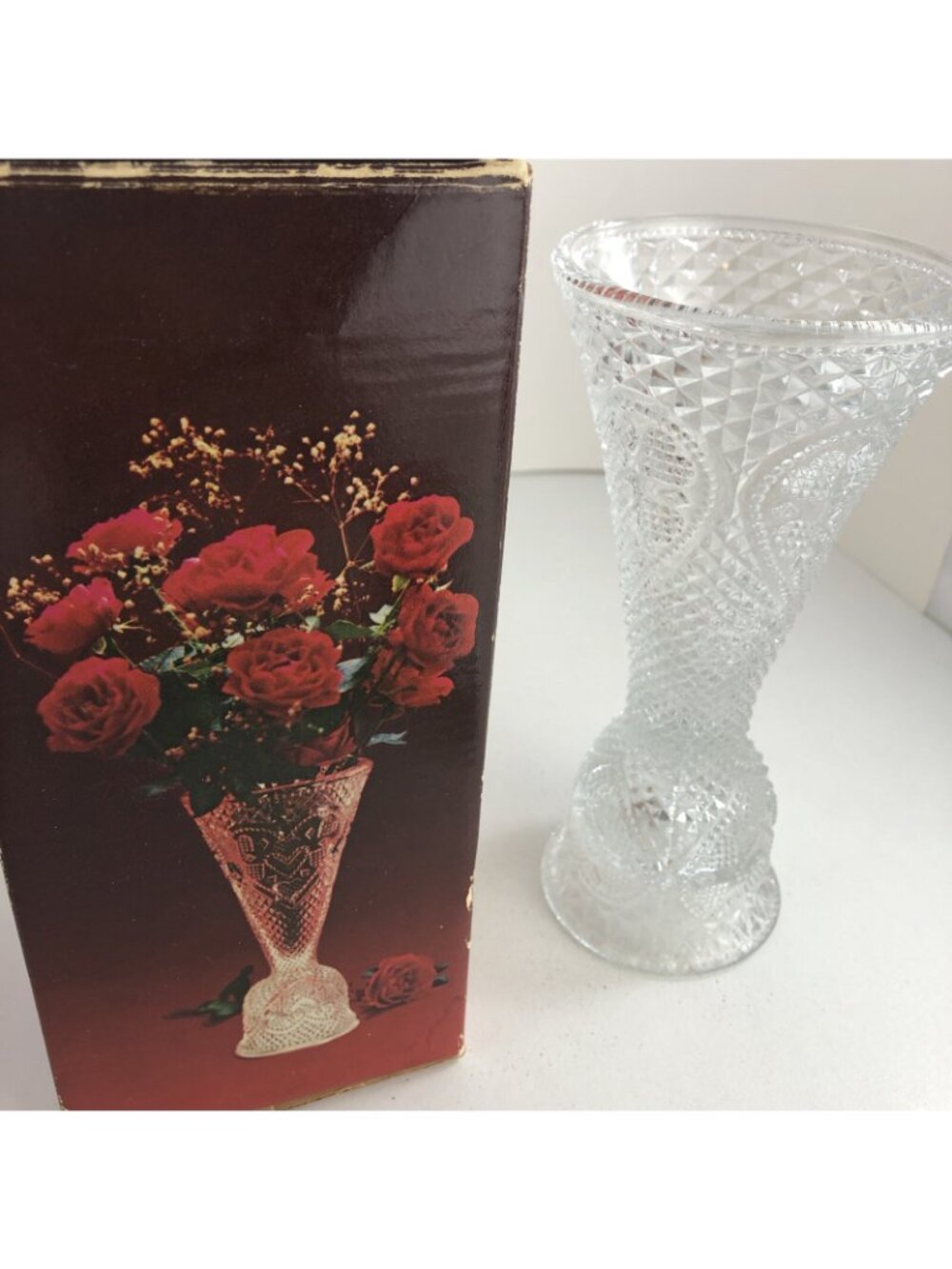 Vintage AVON Fostoria Heart and Diamond Convertible Candlestick American Glass - Picture 7 of 8